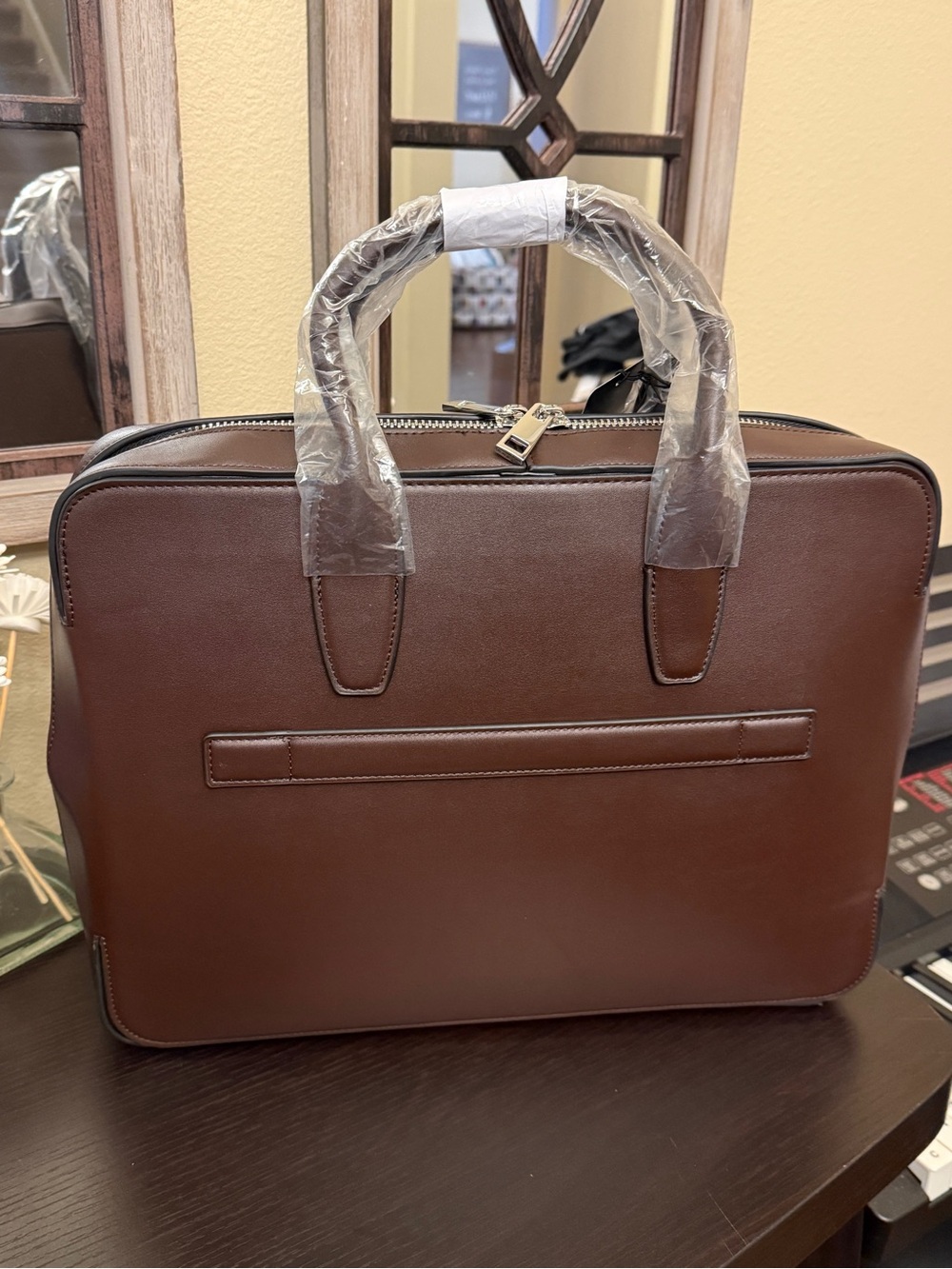 Alfani Mens Messenger Bag Brown One Size Office Professional Laptop Travel NWT - Picture 4 of 7